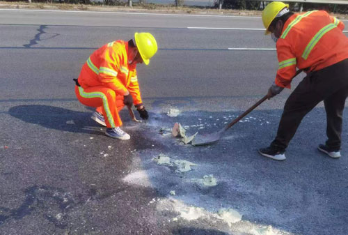 关岭公路下沉注浆加固